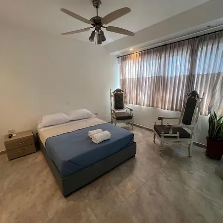Casa Crespo Caribe Hostel